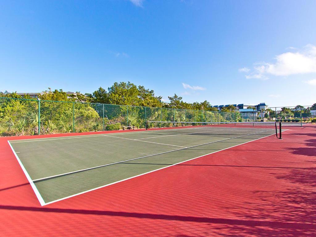 Racquet A133 Apartment *