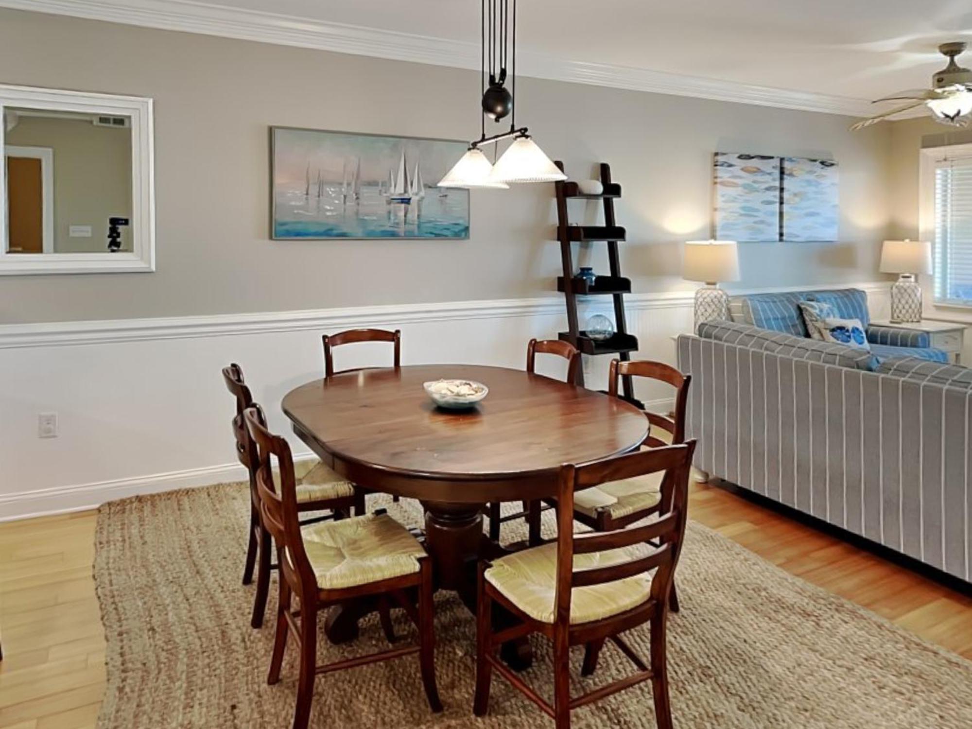 Apartment Brass Rail 303 *