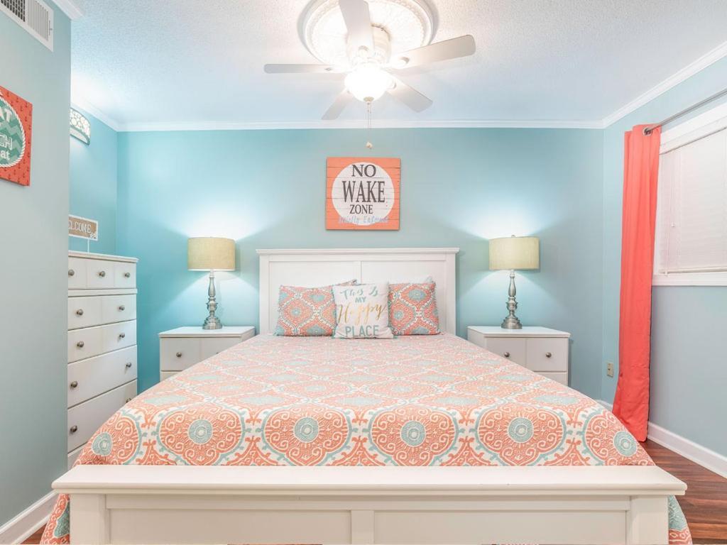 Racquet A127 Apartment Tybee Island