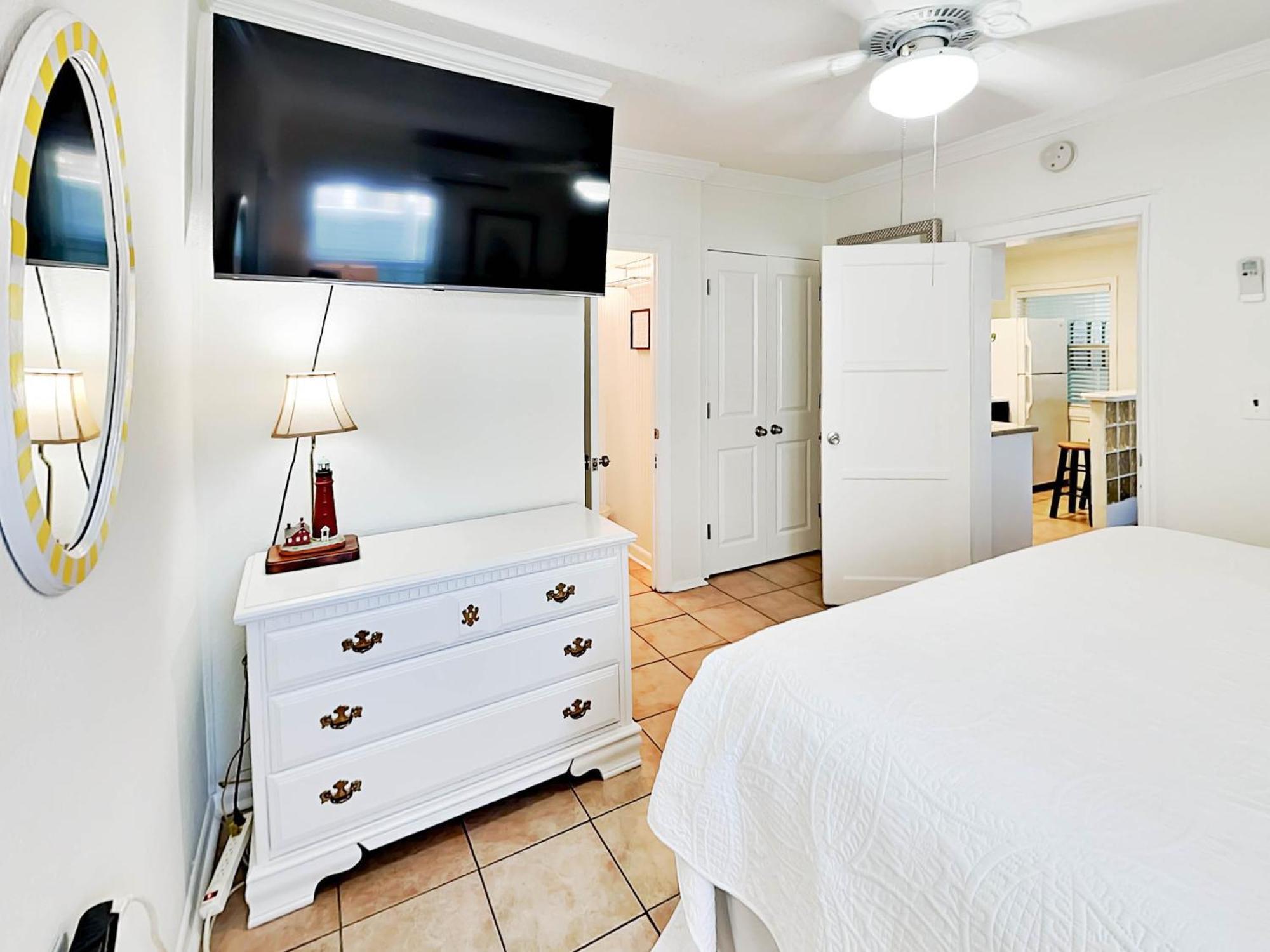 Apartment Captains Quarters A