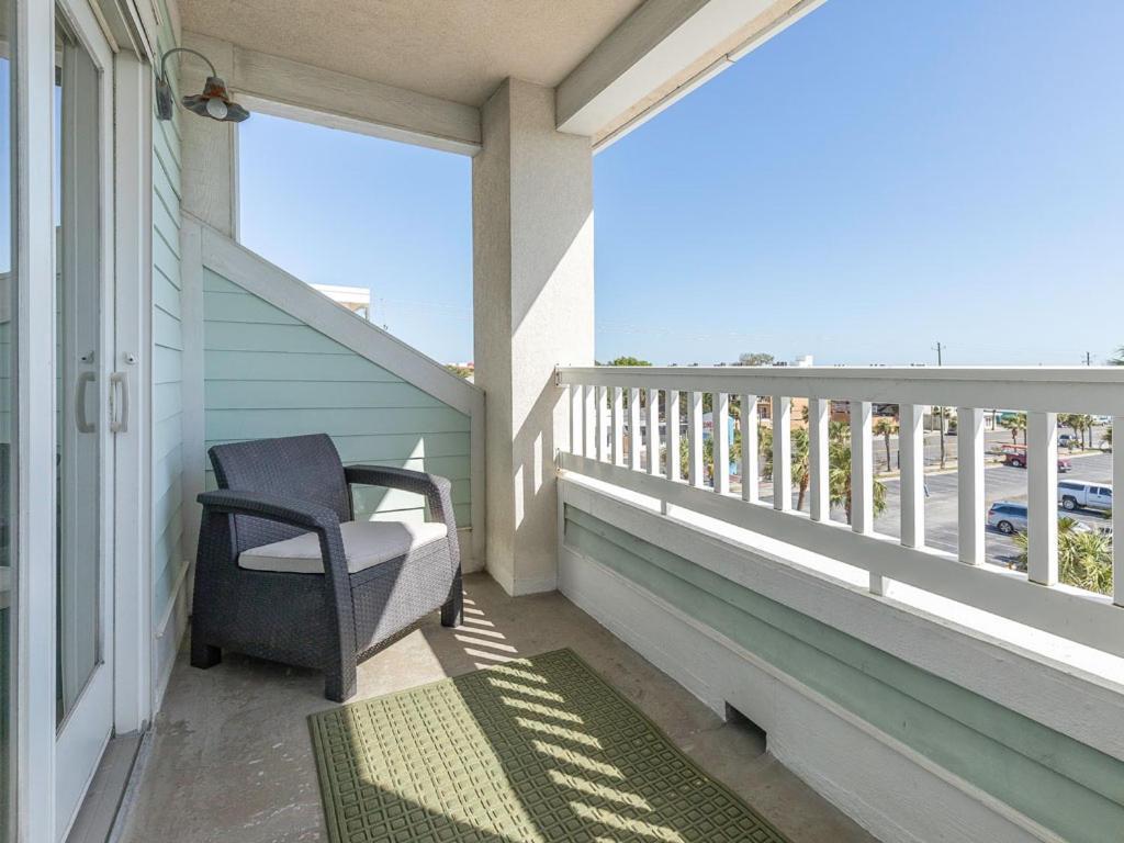 Captains Watch 17 Apartment *
