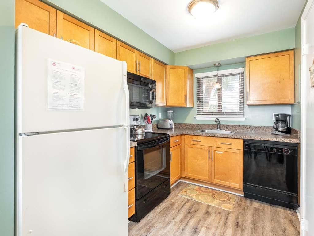 Lighthouse Point 15a Apartment