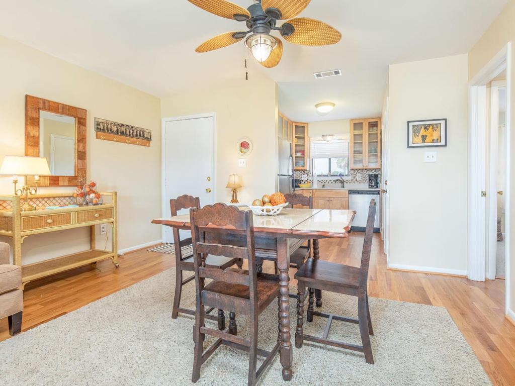Apartment Lighthouse Point 4b *