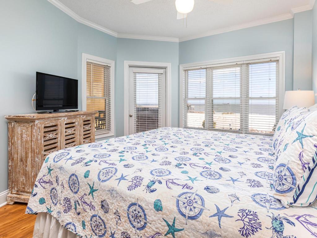 Sandpiper 203 Apartment