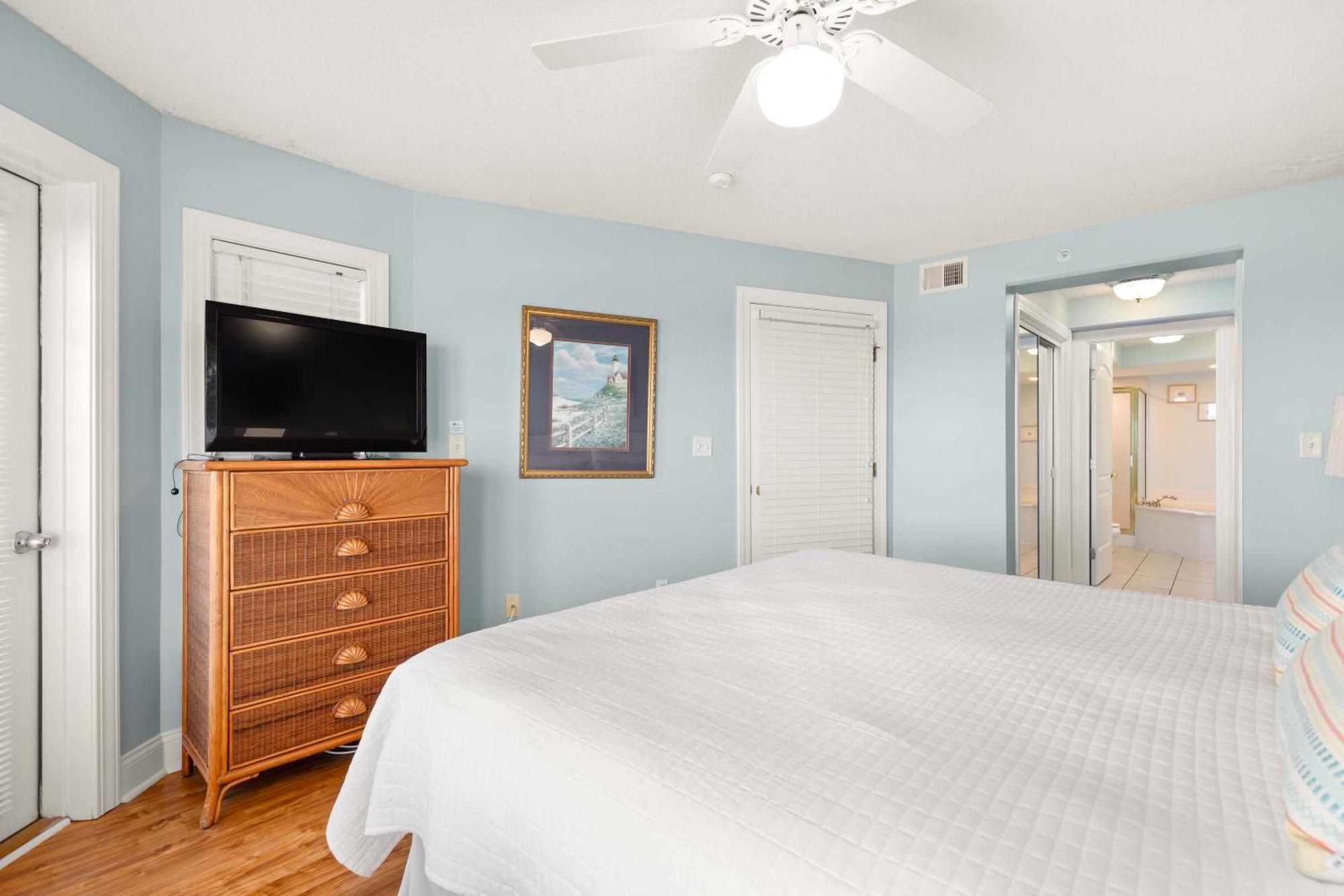 Sandpiper 302 Apartment *
