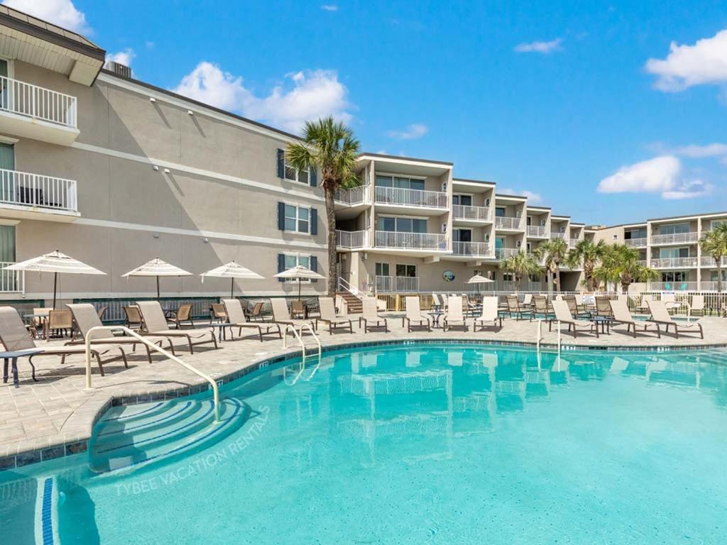 Tybee Club 132