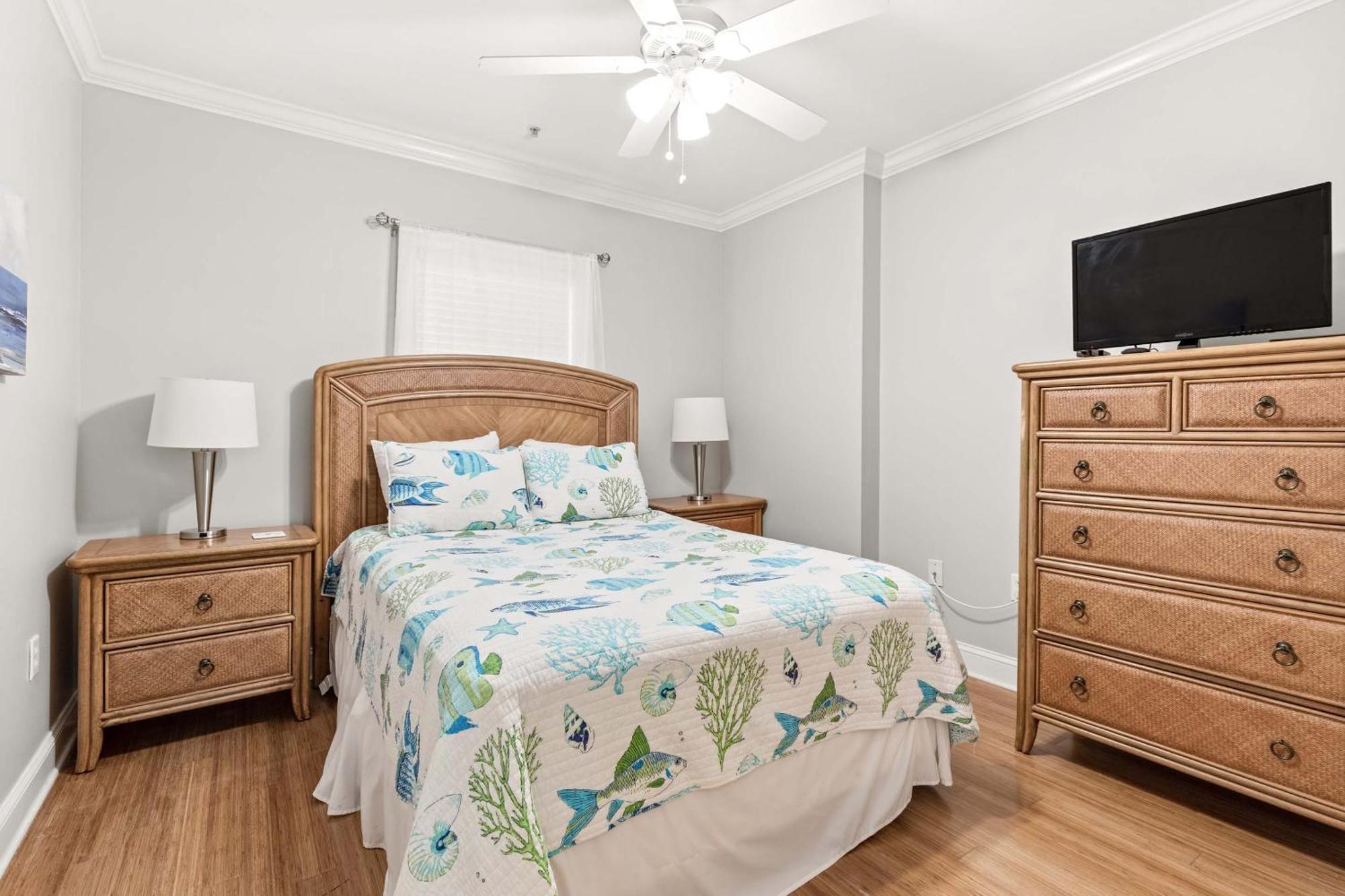 Brass Rail 220 Apartment
