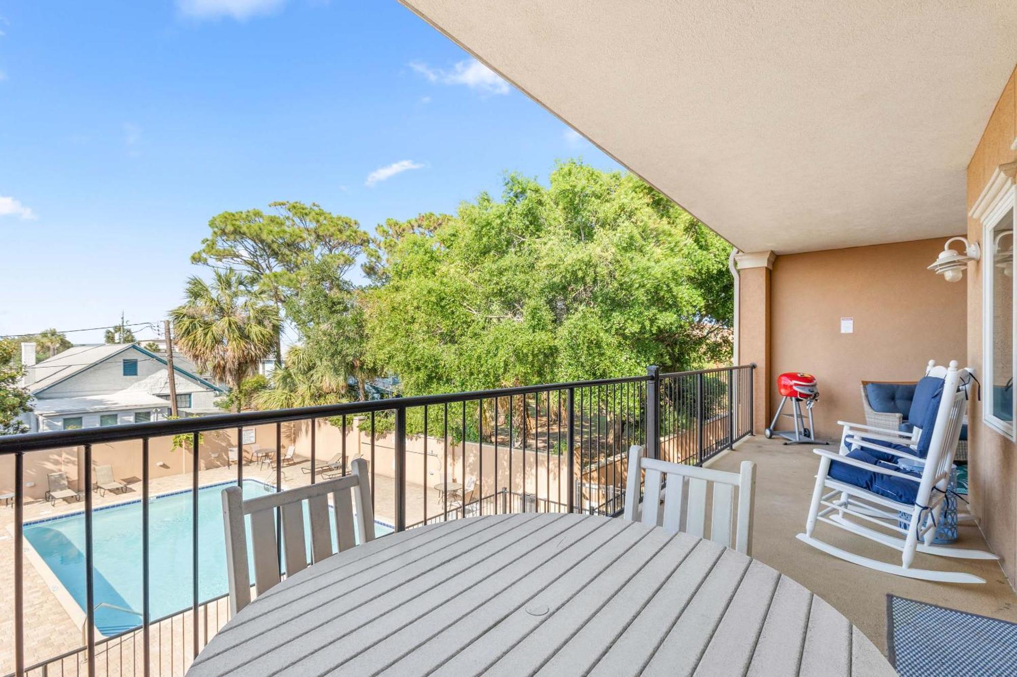 Apartment Brass Rail 220 Tybee Island