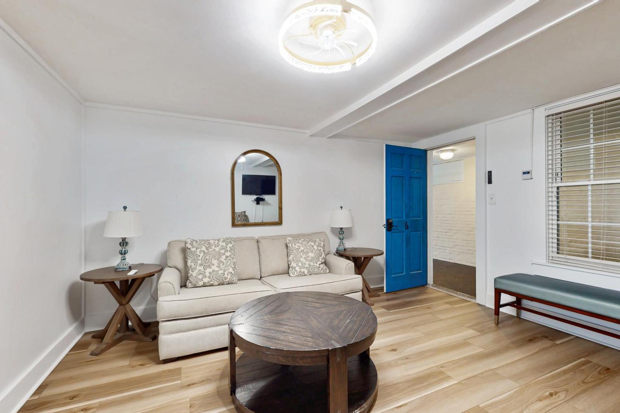 Aparthotel Georgianne Six
