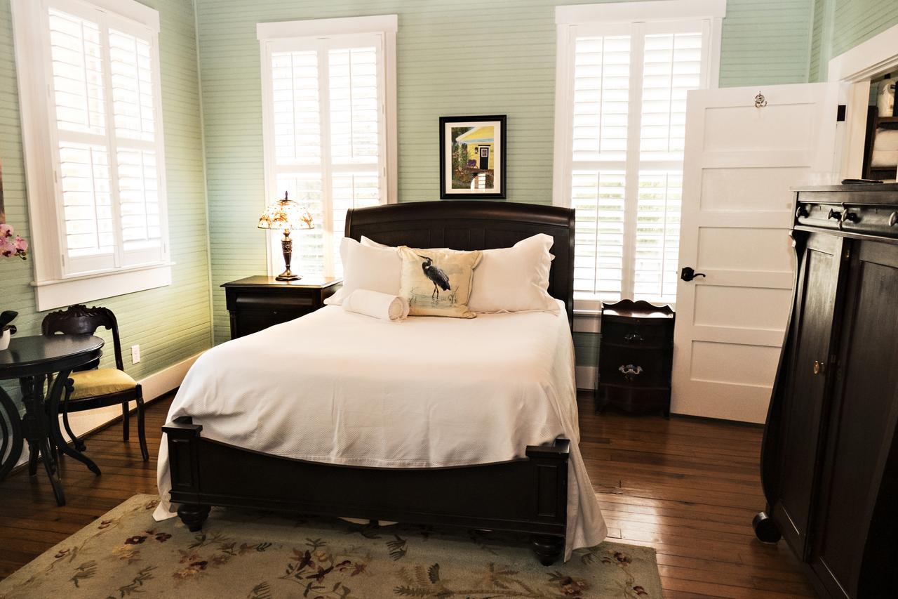 Beachview And Bed & Breakfast 4*