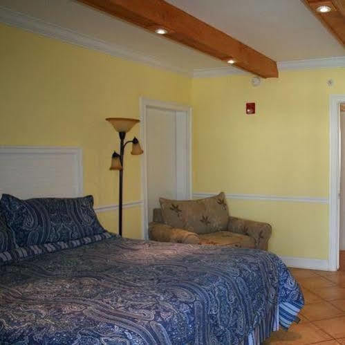 Resort Sea And Breeze And Tybee Island