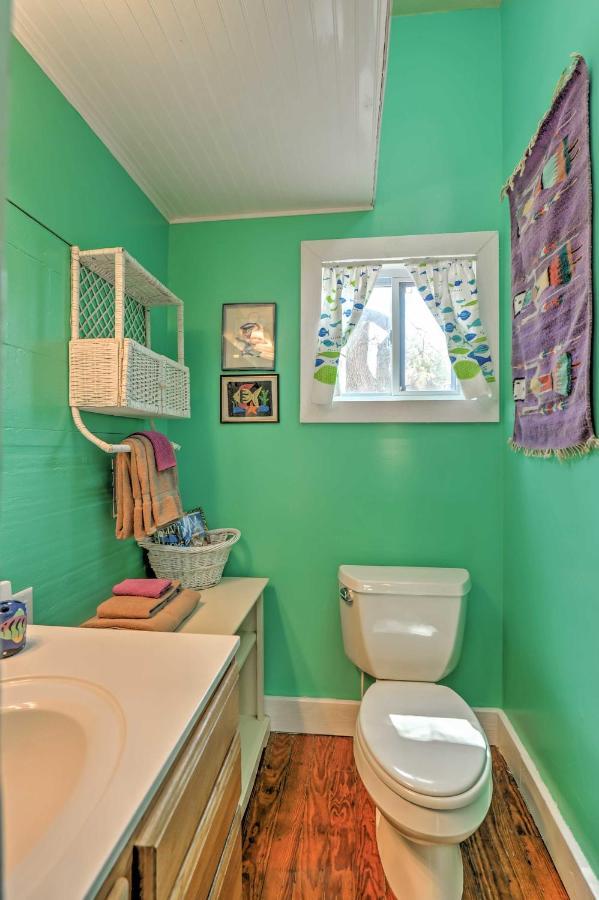 Blue With Patio, Walk To Beach Holiday home Tybee Island