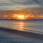 Tybee Tabby Beach Cottage