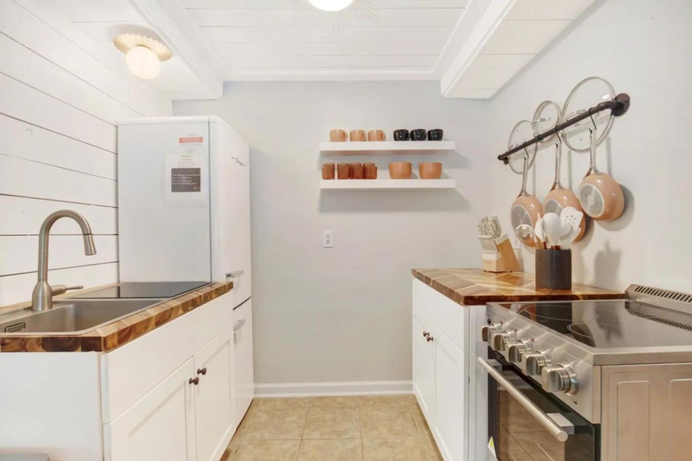 6 Bed 4 Ba Style W Heated Pool Tybee Island